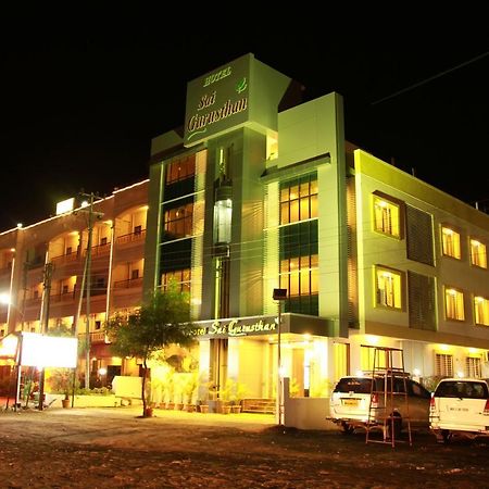 Hotel Sai Gurusthan Širdi Exteriér fotografie